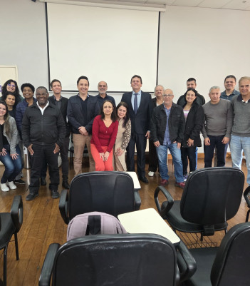 TRIBUTO MUNICIPAL EM JACAREÍ/SP
